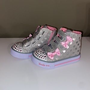 Hi Top sparkle with lights 6T